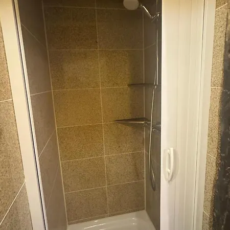 Mit Gemeinschaftsbad In Zentrum شقة فندقية